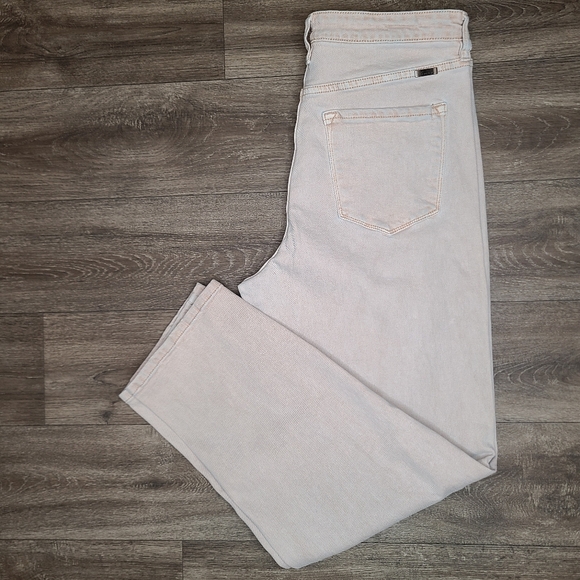 KanCan USA Sonya High Rise Slim Balloon Fit Jeans SIZE 11/29 DUSTY PINK - Picture 2 of 11